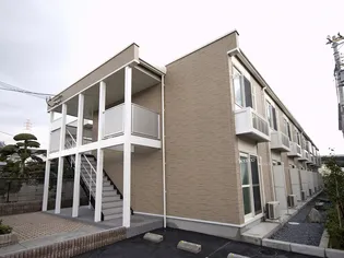 レオパレスプリフェール【2階】の外観