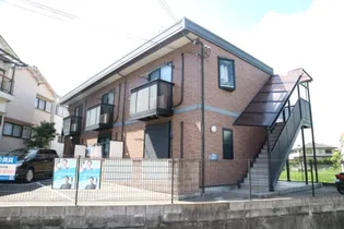 アムール ローラス【1階】の外観