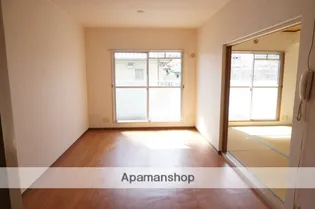 チェリーブロッサム香里【301号室】の居間