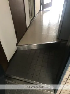 シャルマンフジ西宮参番館【3階】の玄関