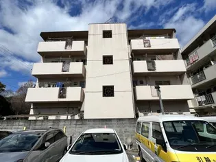 東田マンション【4階】の外観