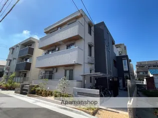 アングレーム【2階】の外観