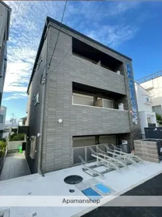 シーエムドゥ【3階】の外観