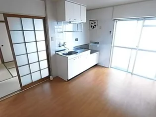 安田コーポ【2階】の居間