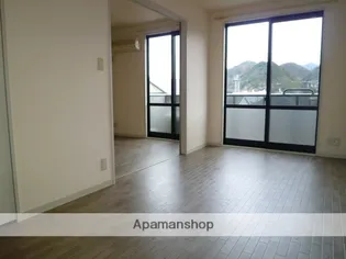 シャーメゾン藤原台【2階】の居間