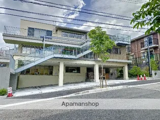 グリーン・メドゥ A・B・C棟【2階】の周辺