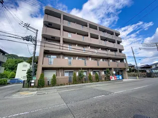 アルヴェアーレ【3階】の外観