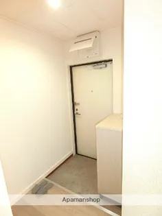 東園田マンション【2階】の玄関