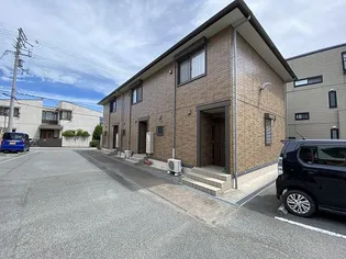 オークスコート西新在家 A棟【1階】の外観