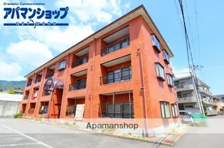 クラウンコートの画像