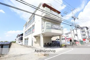 ラックハウスの画像