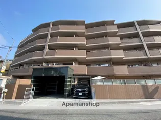 グランコート富雄【5階】の外観