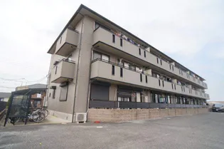 ベローチェ梅美台【106号室】の外観