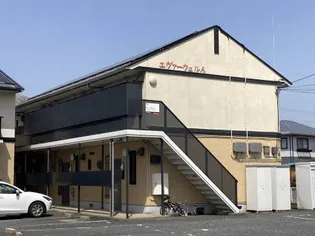 エヴァーウェル A棟【102号室】の外観