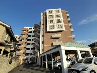 メゾン・ド・ナリヤ A棟【3階】の外観