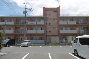 ベルエア E棟【2階】の外観