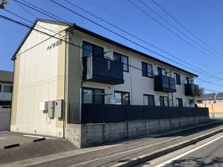 ハイツ万葉【1階】の外観