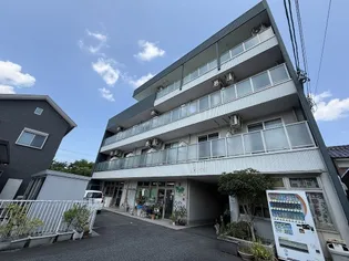 ランドヒルズ【2階】の外観