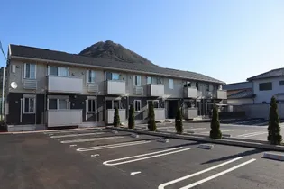 ラルジェ A棟【1階】の外観