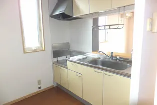 シャーメゾン湖山北【0102号室】のキッチン