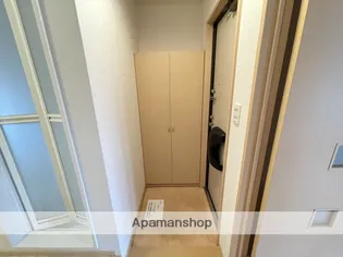 クレセント北峰A棟【201号室】の玄関