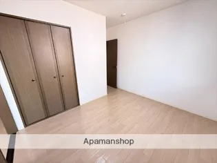 ドゥファミーユ【2階】の内装