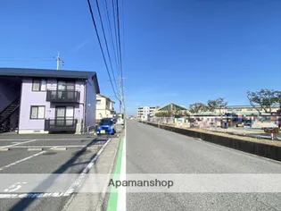 ドゥファミーユ【2階】の周辺