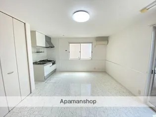 サンエクセルC棟【102号室】の居間