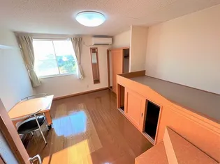 レオパレス安倍【106号室】の居間