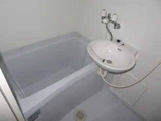 レオパレスハタガサキ【203号室】の風呂