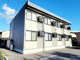 レオパレス車尾の画像