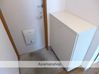 ベルーナ【101号室】の玄関