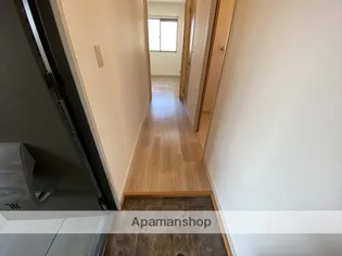 メゾン アイ ファミーユ B【205号室】の玄関