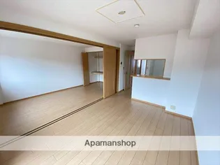 プレ・オリゾン【205号室】の居間