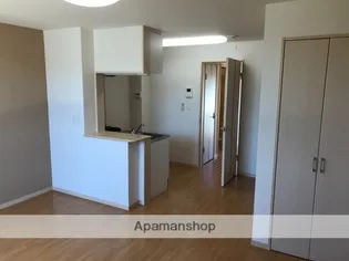 フェイバードパークⅢ【102号室】の居間