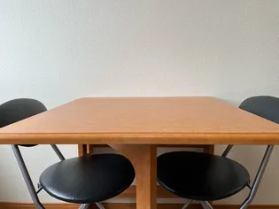 レオパレスCRANECRANE【107号室】の居間