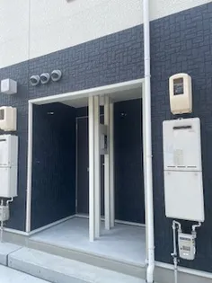 レオネクストステイシー【104号室】の玄関