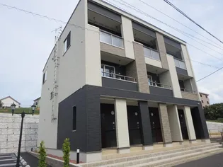 クレセントFの画像