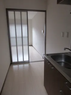 フレグランス99【1階】の内装