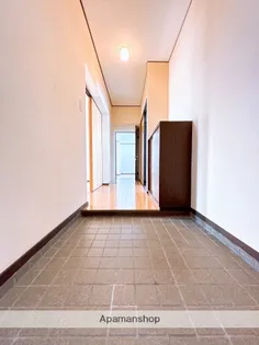 KLALISS【101号室】の玄関