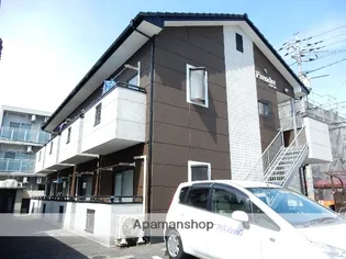 プラドール【2階】の外観