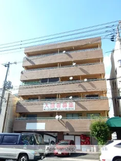 カーサ岡町【3階】の外観