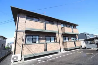 レフィナード A棟【1階】の外観