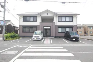 ニューカースル A棟【1階】の外観