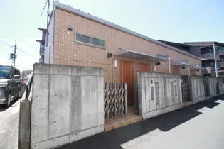 岡山県岡山市北区津島西坂2丁目【アパート】の外観