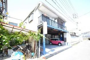 ラッキーハウス 南棟【2階】の外観