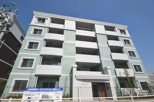 SHALLOW GARDEN B棟【5階】の外観