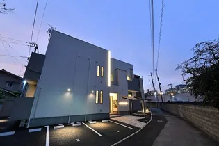 岡山県岡山市北区奥田本町【アパート】の外観