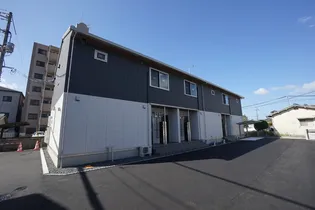 マーメゾン新福【1階】の外観