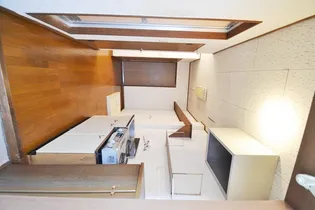 ラッキーハウス 南棟【2階】の玄関